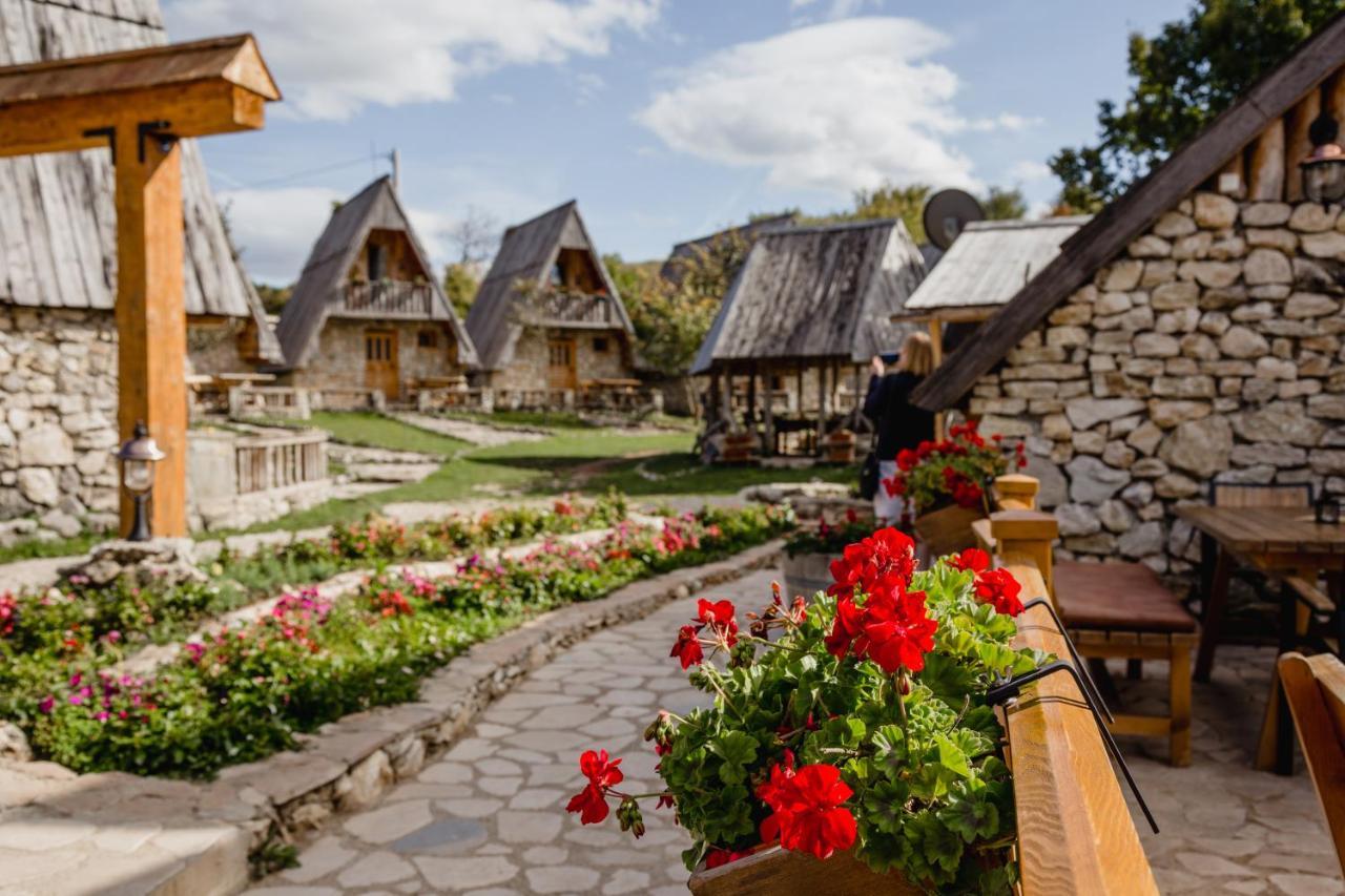 Eco Village Nevidio Poscenje Exterior photo